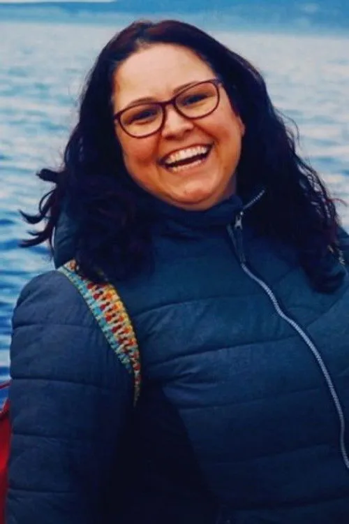 Ismet Numanoglu ha trabajado con Emine Sergen Kazbek en 2 ocasiones