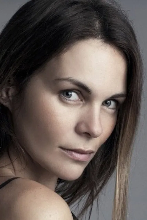 Balasingham Thamilchelvan ha trabajado con Emma Philippe en 1 ocasiones