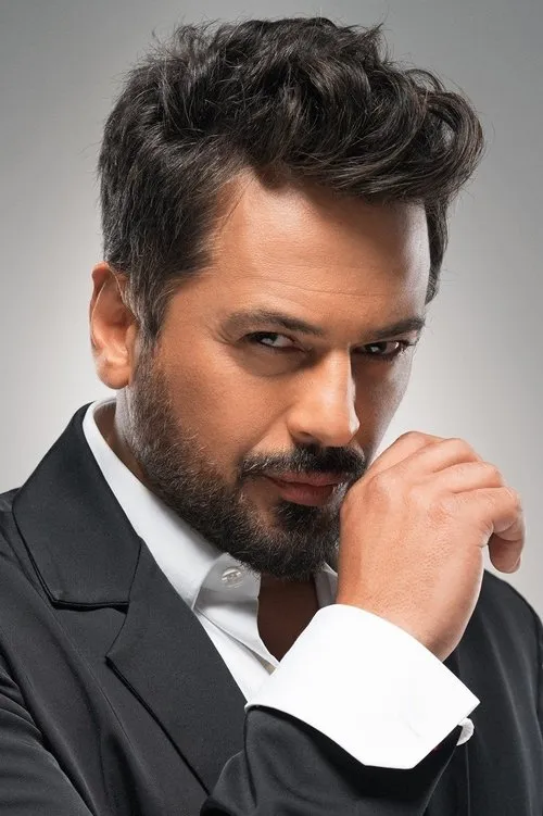 Emre Altuğ — personaje: Orhan Korhan