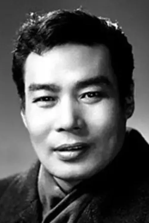 En Hesen interpretando a Dobron