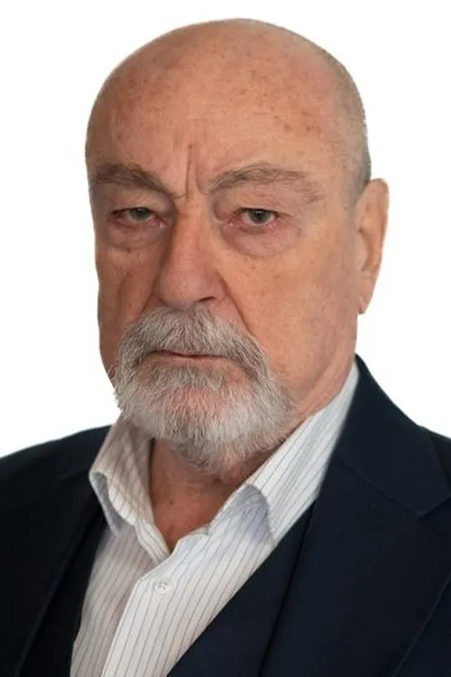 Engin Şenkan — personaje: Seyit