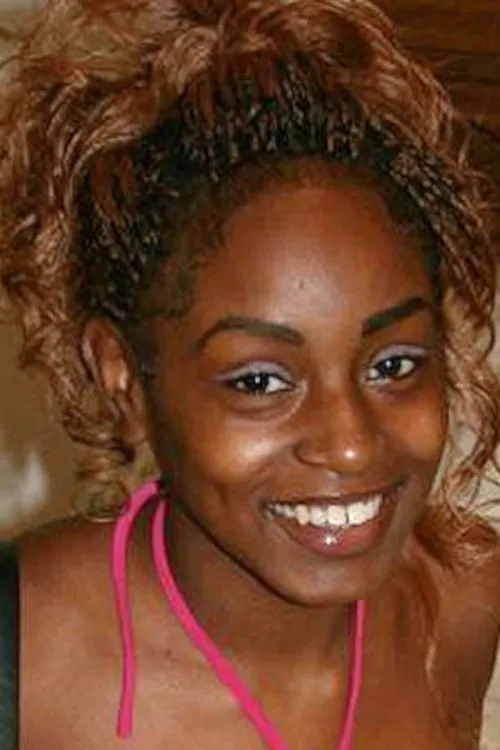 Niya ha trabajado con Entice en 2 ocasiones