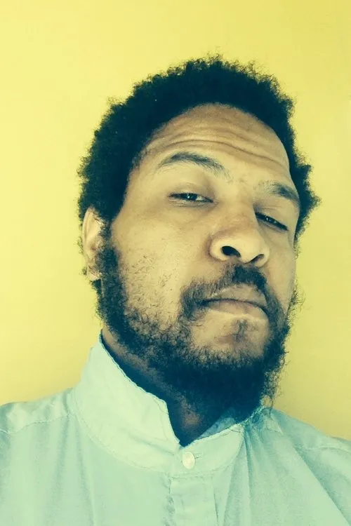 Oona Mosna ha trabajado con Ephraim Asili en 1 ocasiones