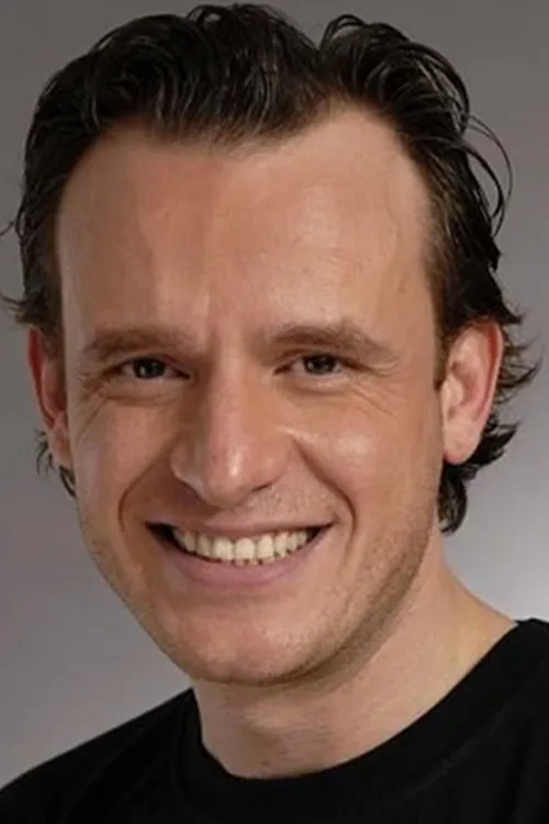 Ercü Turan — personaje: Cenk