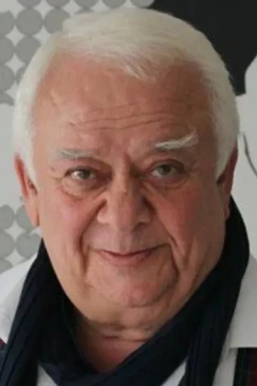 Ercüment Balakoğlu — personaje: Bakkal Veli