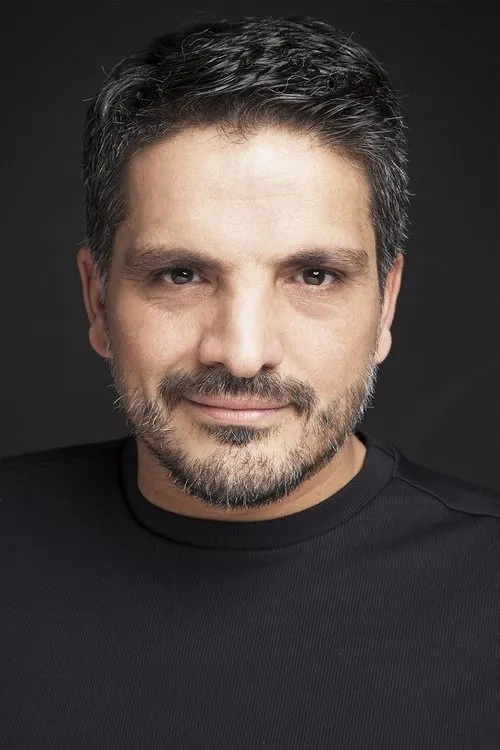 Erdem Ergüney — personaje: Deli Hikmet