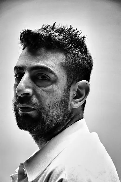 Lale Mansur ha trabajado con Erdeniz Kurucan en 1 ocasiones