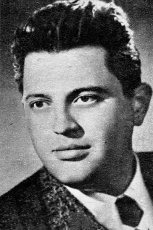 Ergun Köknar interpretando a 