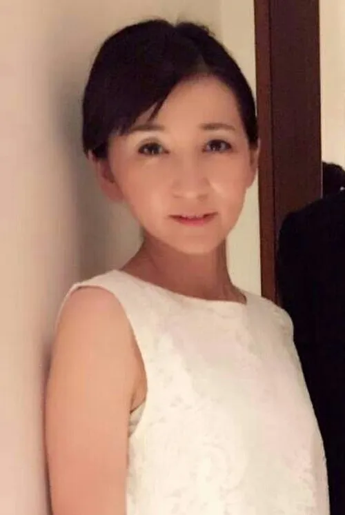 Eri Miyajima interpretando a Yu / Kaoru