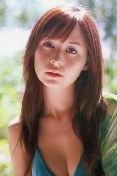 Eri Otoguro interpretando a Yoko