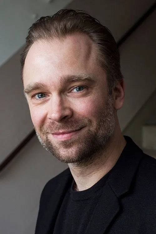 Eric Benz — personaje: Peter Vollendorf