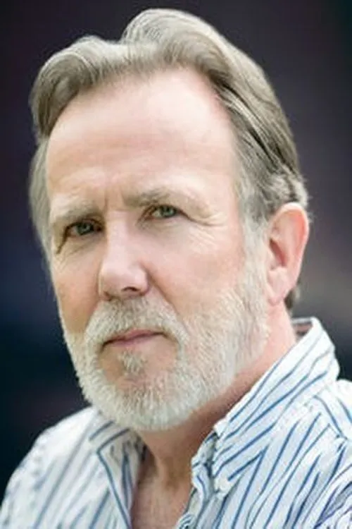 Eric Deacon interpretando a Charles Drew