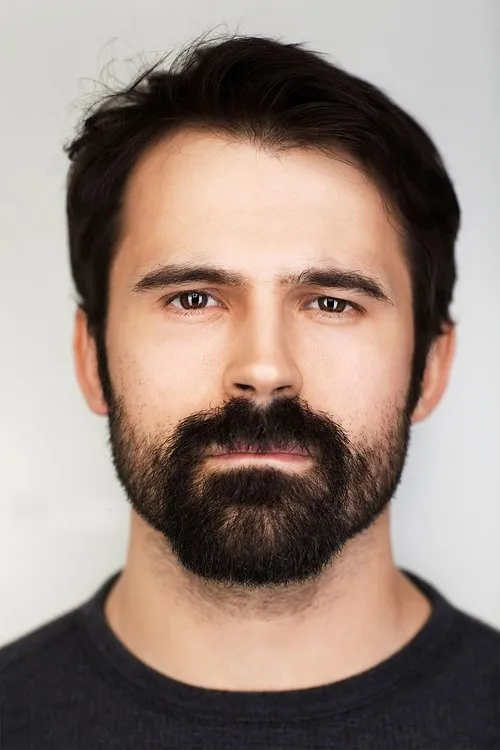 Darren Holmquist ha trabajado con Eric Jacobus en 2 ocasiones