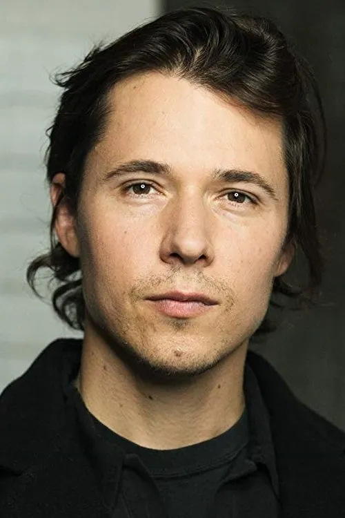 Eric Keitel interpretando a Seth