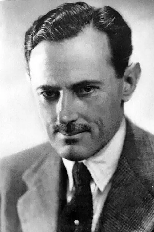 Eric Maturin interpretando a Nevern