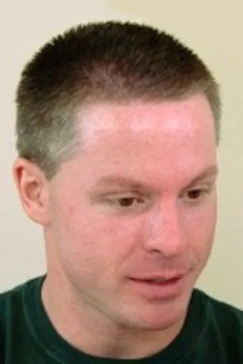 Eric Pardee interpretando a 