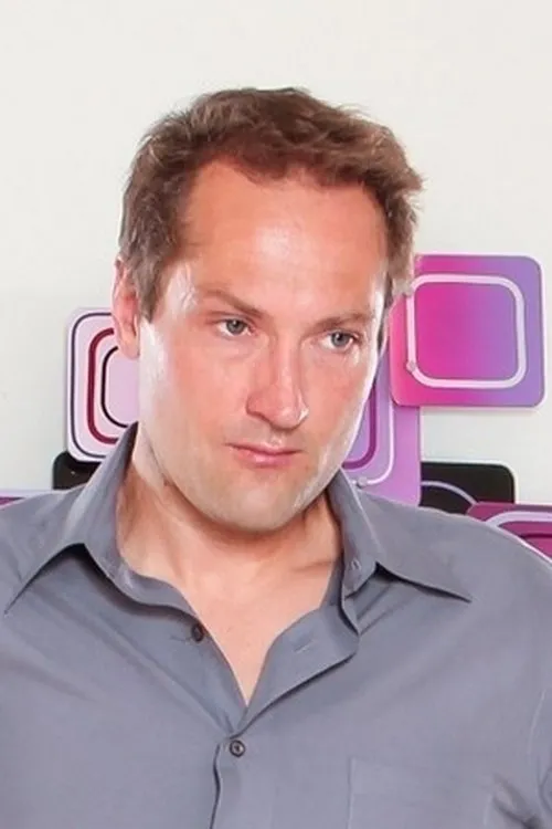 Eric Swiss interpretando a 