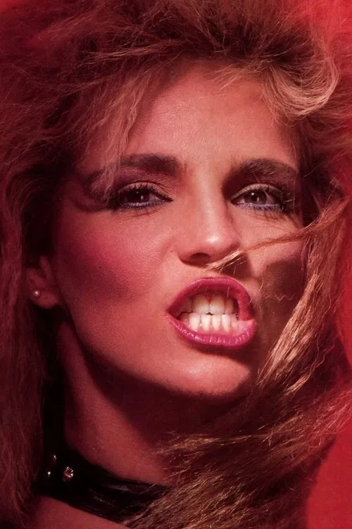 Erica Boyer interpretando a (archive footage)