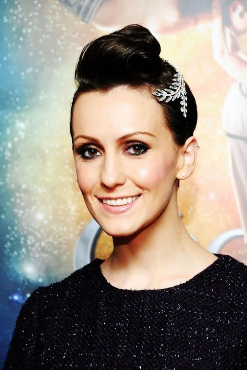 Matt Gillanders ha trabajado con Erica Linz en 1 ocasiones