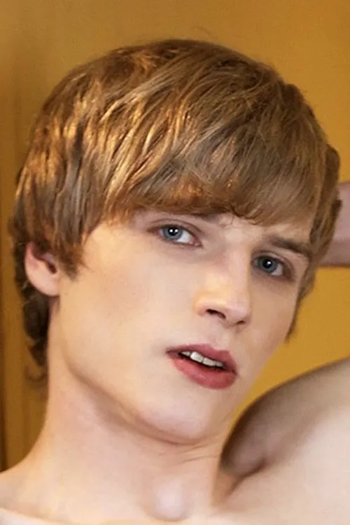 Erik Franke interpretando a (archive footage)