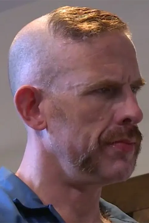 Erik Rickhard interpretando a 