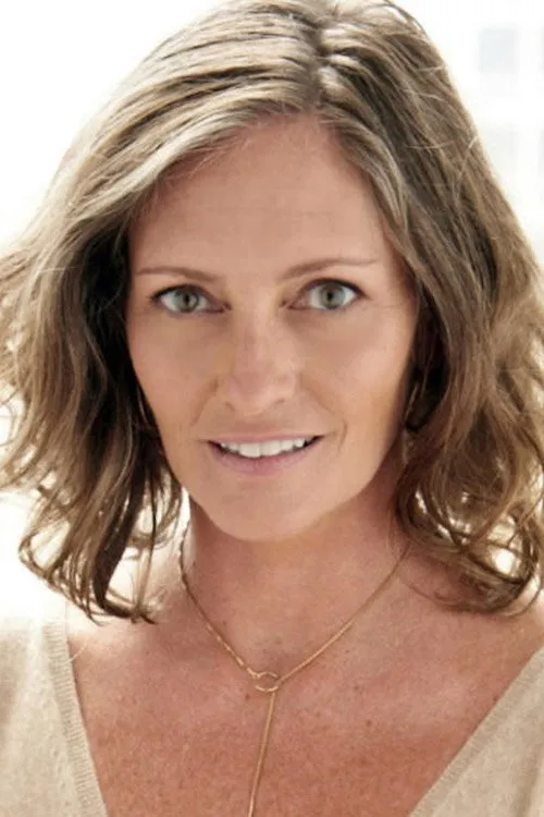 Erika Anderson interpretando a Jackie Delaney