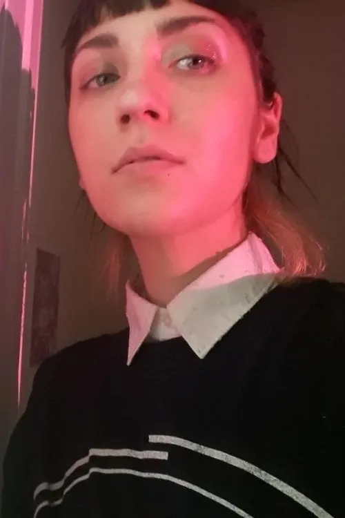 Carl J. Sukenick ha trabajado con Erin Caywood en 1 ocasiones