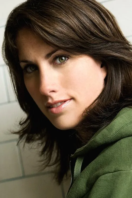 Erin Foley interpretando a Leanne