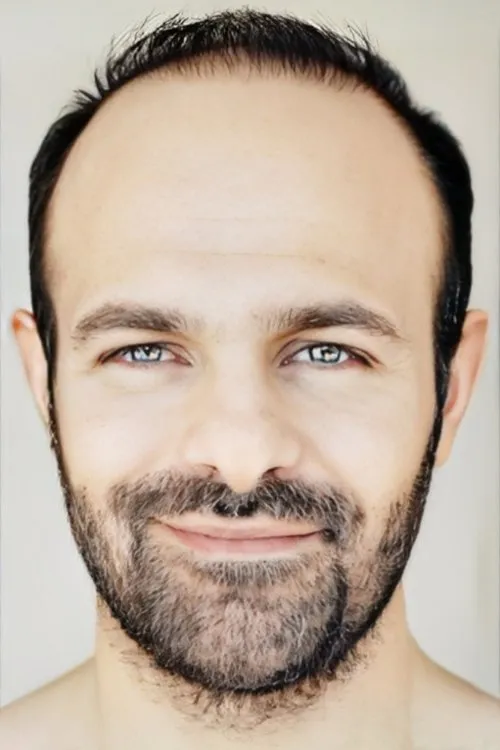 Erkan Avcı interpretando a Bahtiyar