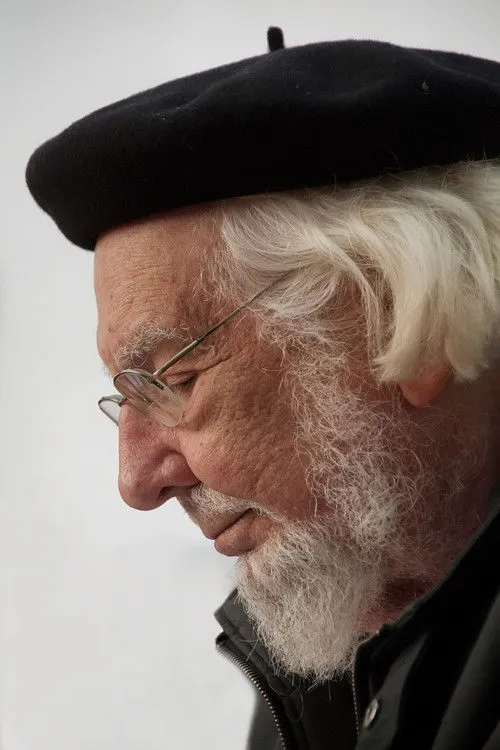 Ernesto Cardenal interpretando a Himself