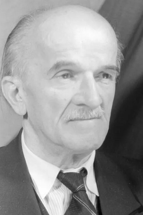 Ernst Legal interpretando a 