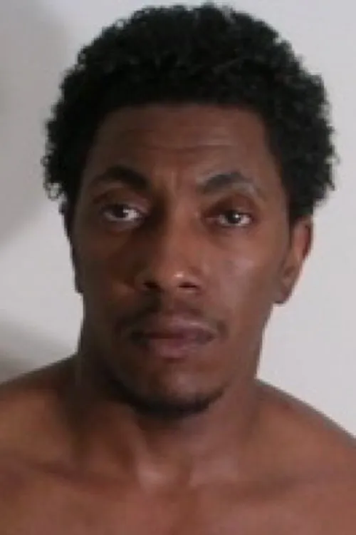 Juanito Cruez ha trabajado con Erotic en 1 ocasiones