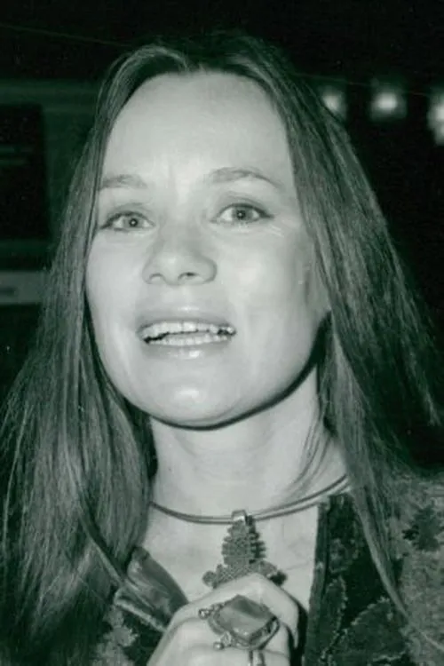 Estelle Kohler interpretando a Hippolyta