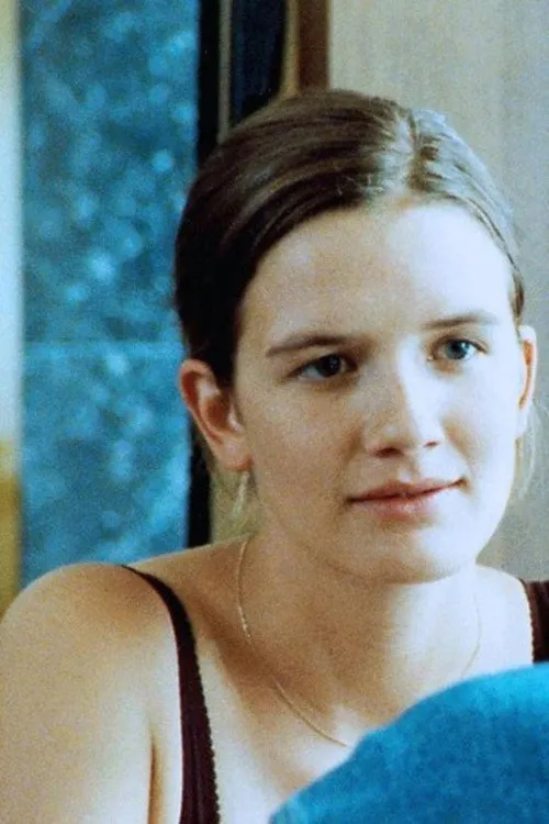 Caroline Ducey ha trabajado con Estelle Perron en 2 ocasiones