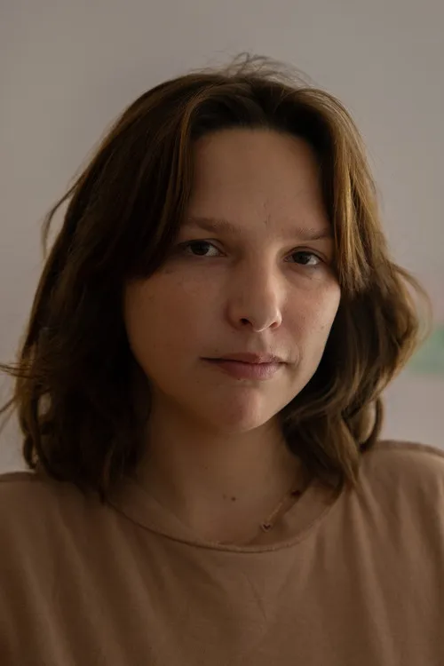 Tina Šcavnicar ha trabajado con Ester Ivakič en 1 ocasiones