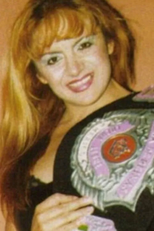 Kazumi Yanu ha trabajado con Esther Moreno en 1 ocasiones