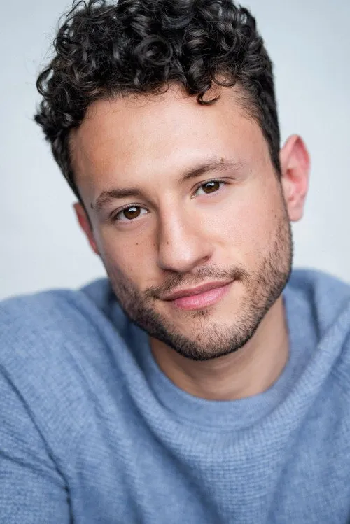 Adam Fleming ha trabajado con Ethan Navarro en 1 ocasiones