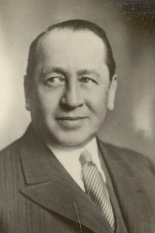 Eugen Burg interpretando a 