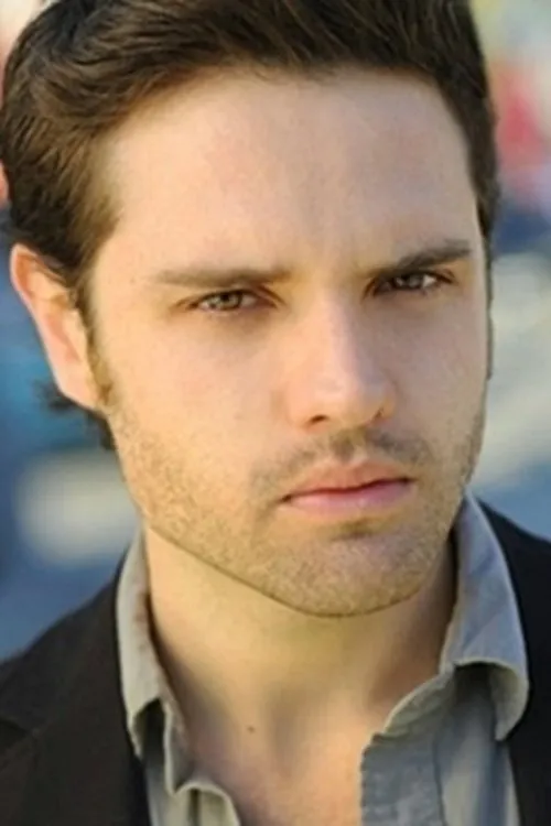 Eugenio Becker interpretando a