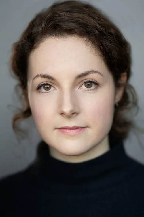 Eva Feiler — personaje: Bella Tatar