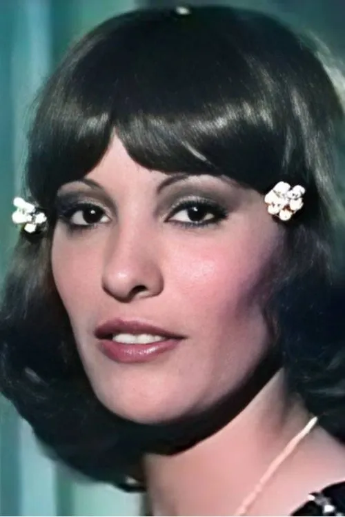 Chantal Arnaud ha trabajado con Eva Khris en 2 ocasiones