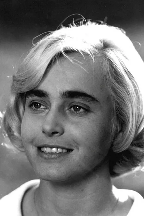 Eva Límanová interpretando a Ivana