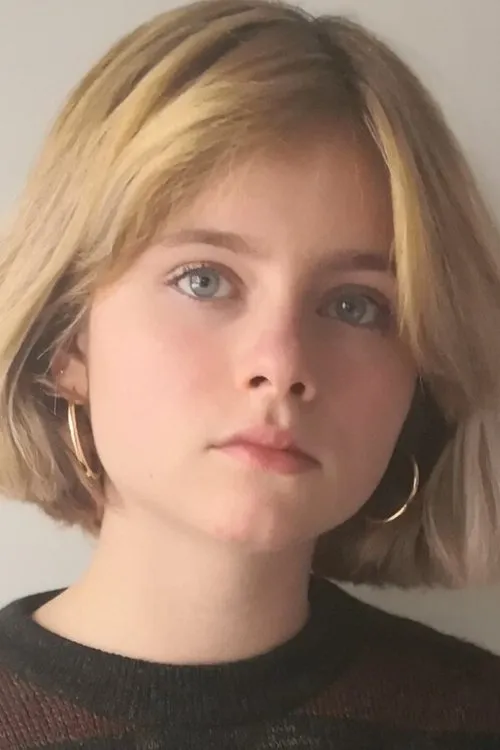 Eva-Luuna Mathues interpretando a Lola