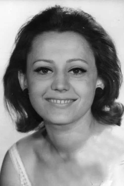 Éva Pap interpretando a Ilonka