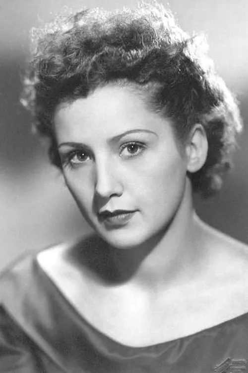 Eva Pawlik interpretando a Ilona Karoly, famous ice star