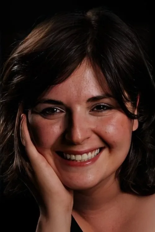 Evren Duyal interpretando a Anne