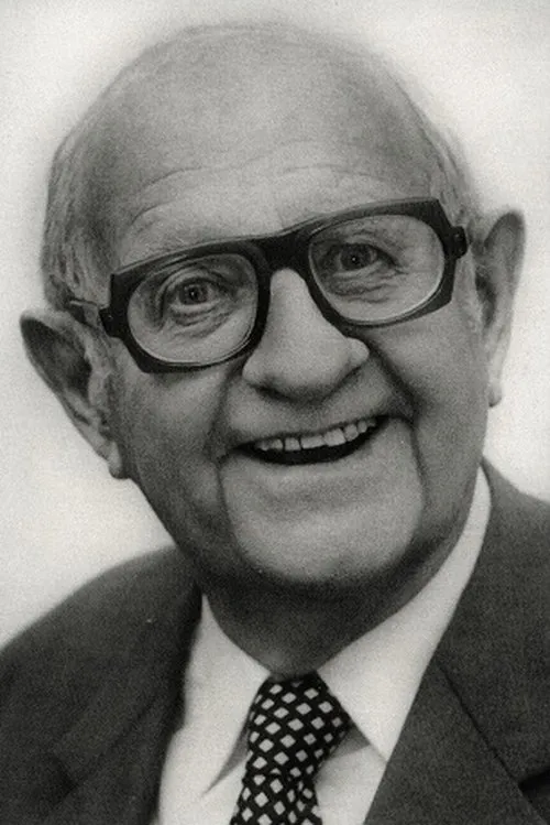 Ewald Wenck interpretando a