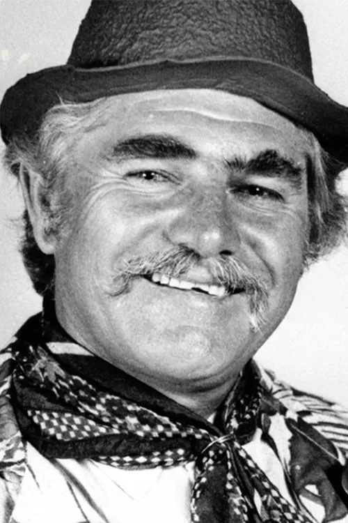 Benedito Alves ha trabajado con Expedycto Lyma en 1 ocasiones