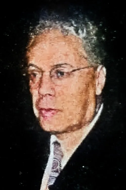 Eyüp Sabri interpretando a Doktor