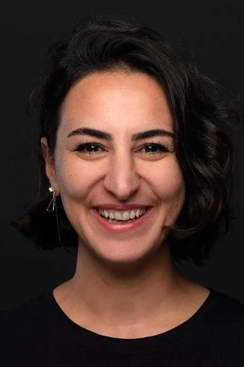 Ezgi Coşkun interpretando a Veda